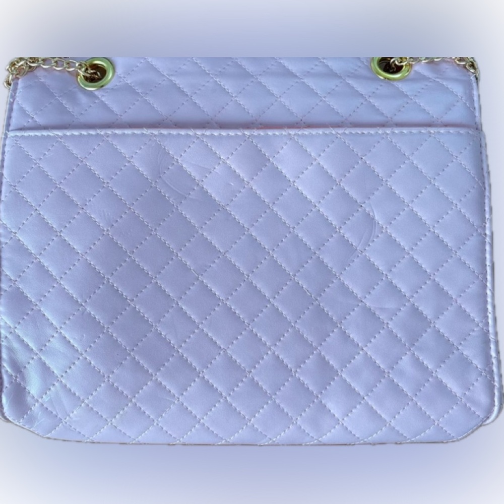 Signature Hello Kitty Pink Quilted Bag with Salmon Pink Bow and Shoulder Strap - Picture 4 of 10